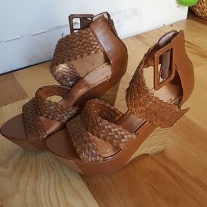 BCBG wedges
